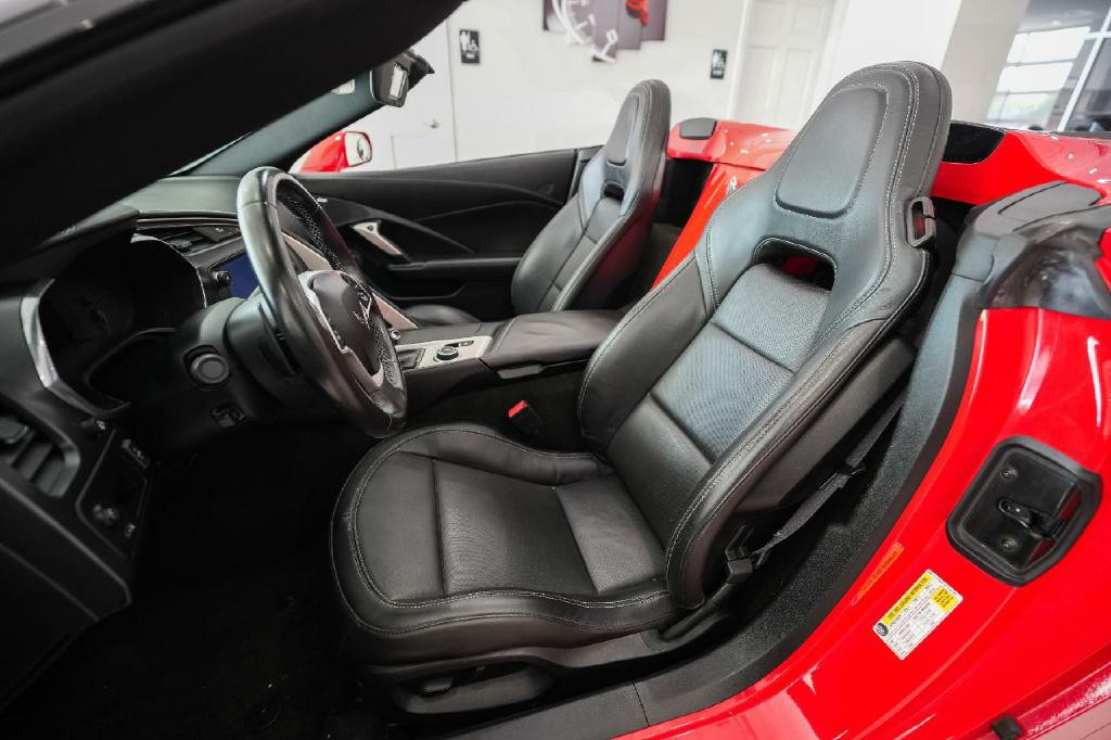 2015 Chevrolet Corvette Image 12