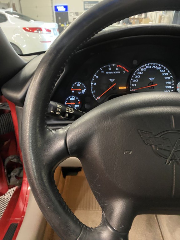2004 Chevrolet Corvette Image 21