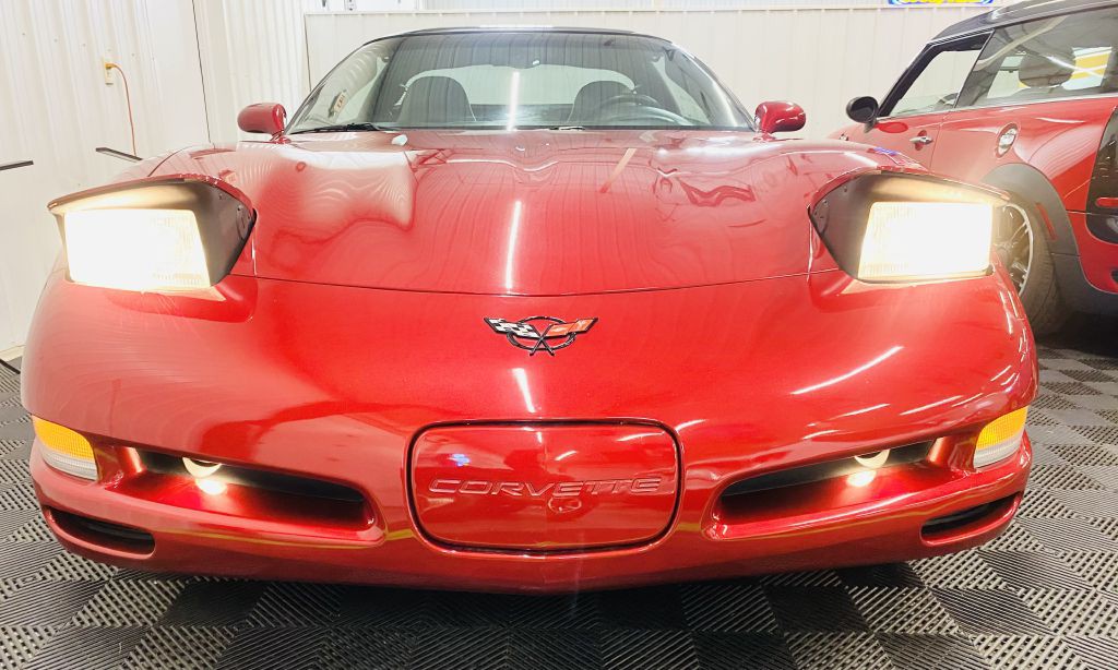 2004 Chevrolet Corvette Image 32