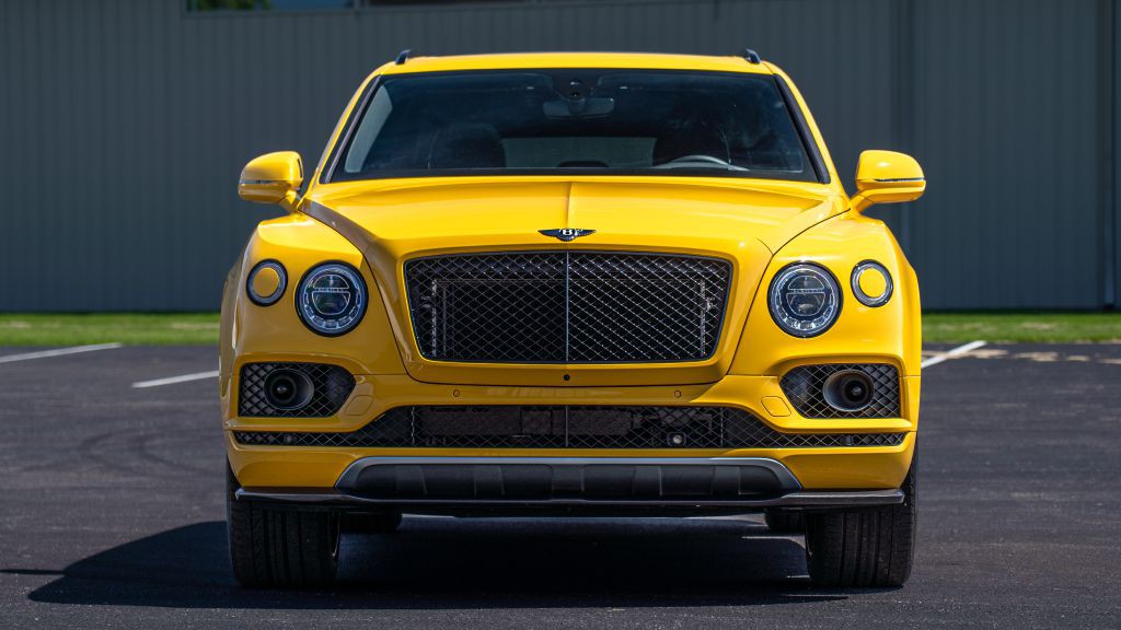 2019 Bentley Bentayga Image 2
