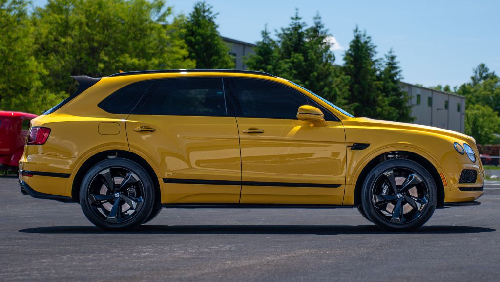 2019 Bentley Bentayga Image 8