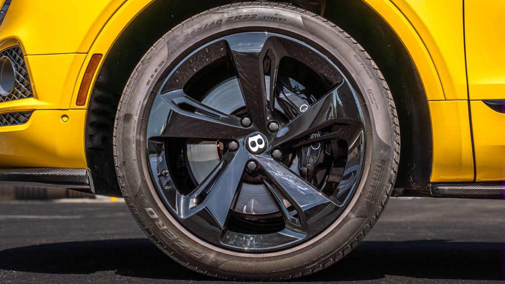 2019 Bentley Bentayga Image 10