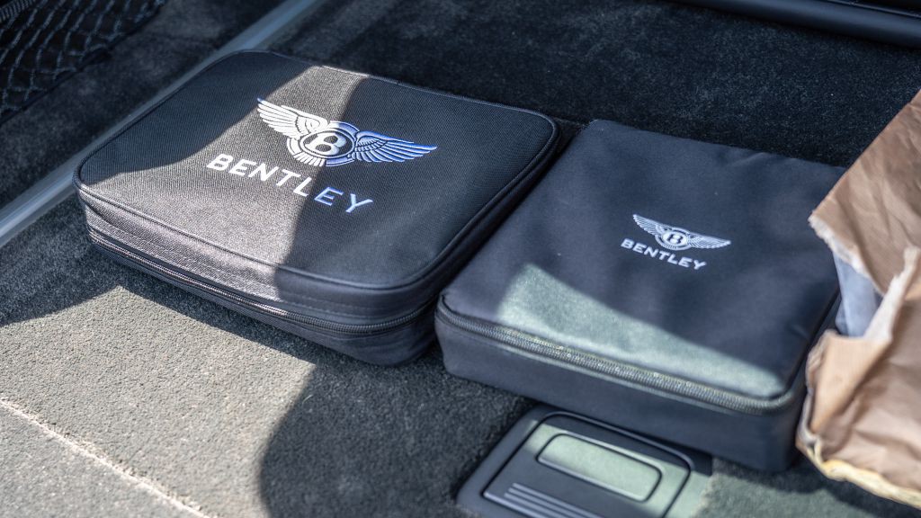 2019 Bentley Bentayga Image 31