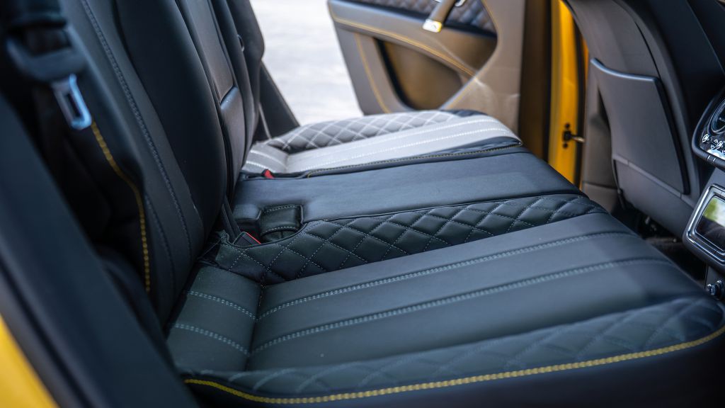 2019 Bentley Bentayga Image 33