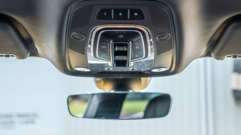 2019 Bentley Bentayga Image 44