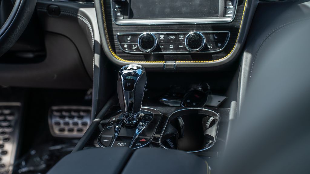 2019 Bentley Bentayga Image 46