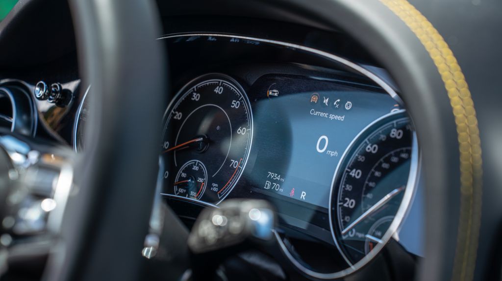 2019 Bentley Bentayga Image 50