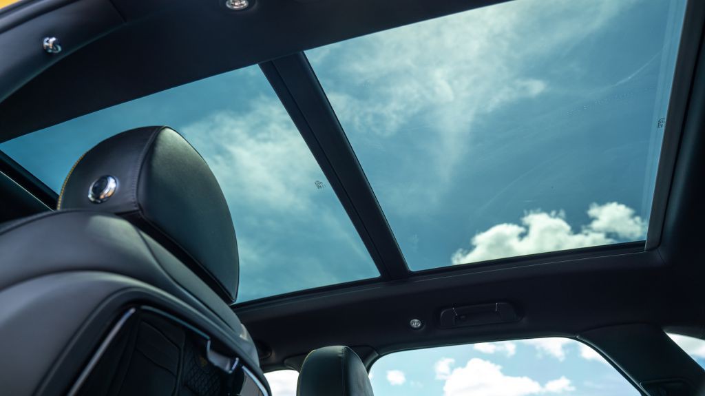 2019 Bentley Bentayga Image 55