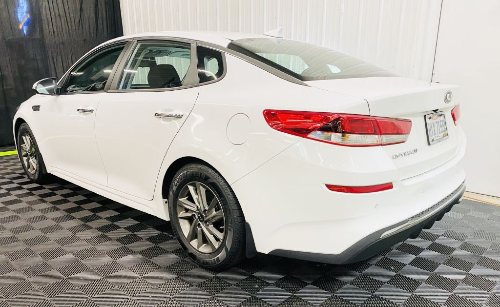 2019 Kia Optima Image 4