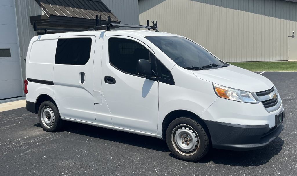 2016 Chevrolet Express Image 5