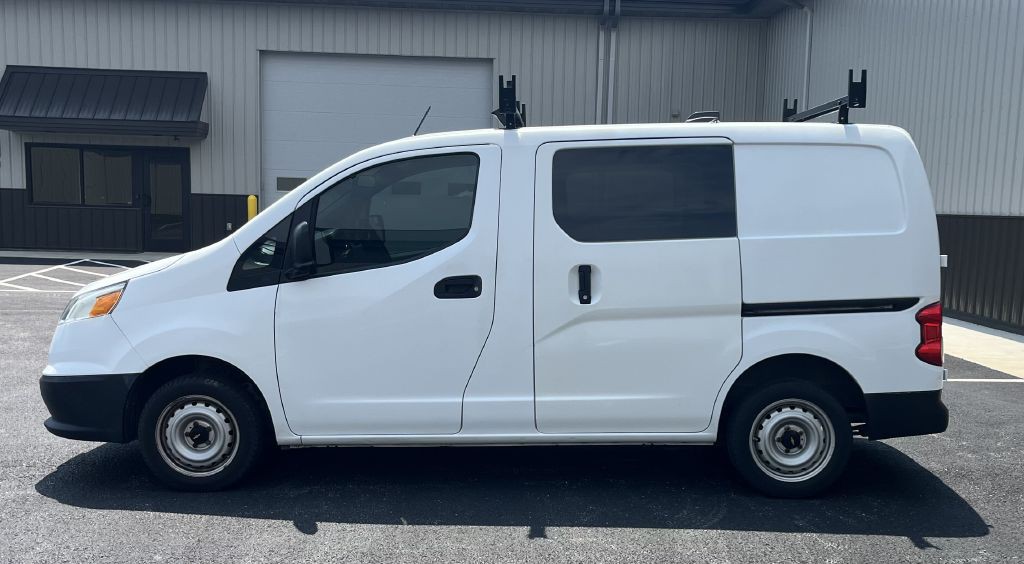2016 Chevrolet Express Image 10