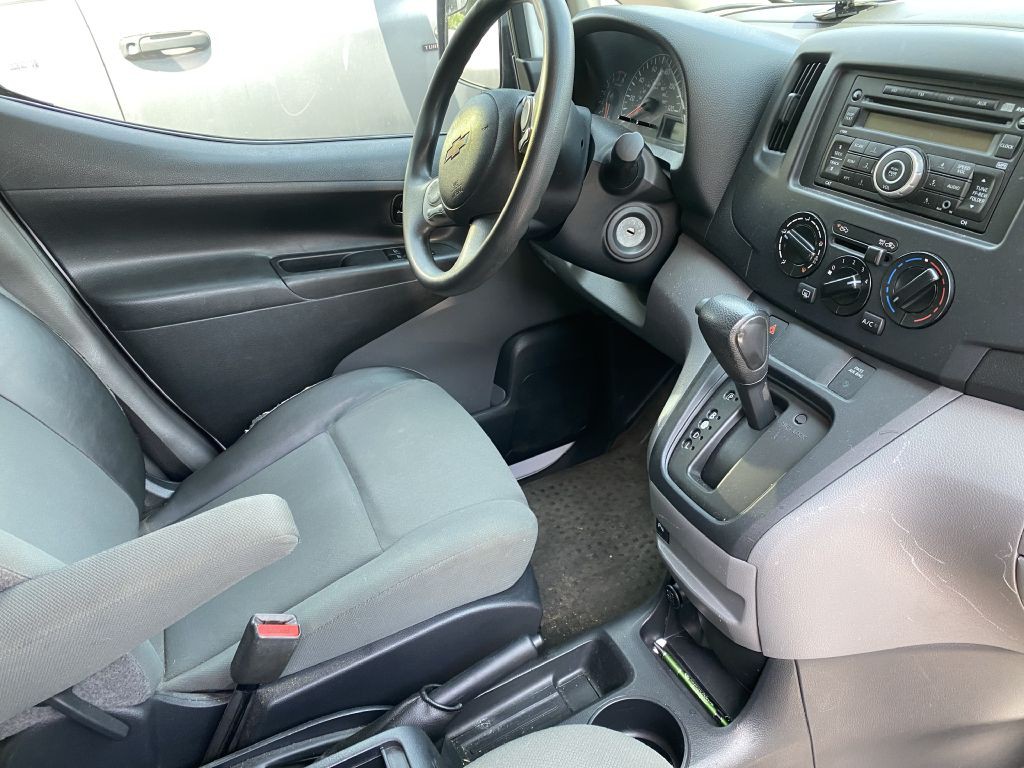 2016 Chevrolet Express Image 11
