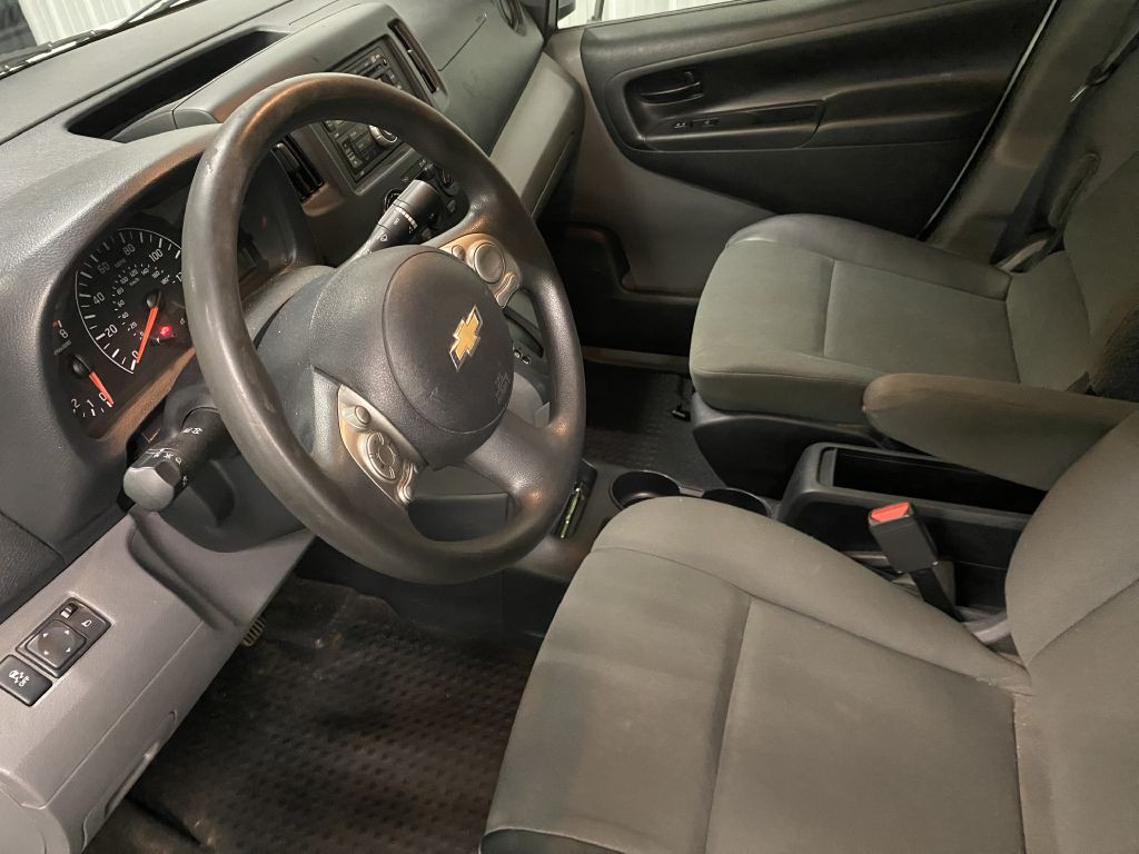2016 Chevrolet Express Image 22