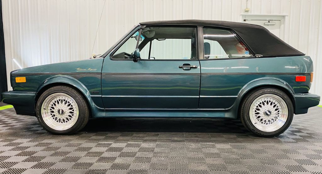 1991 Volkswagen Cabriolet Image 3