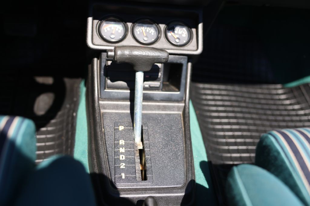 1991 Volkswagen Cabriolet Image 18