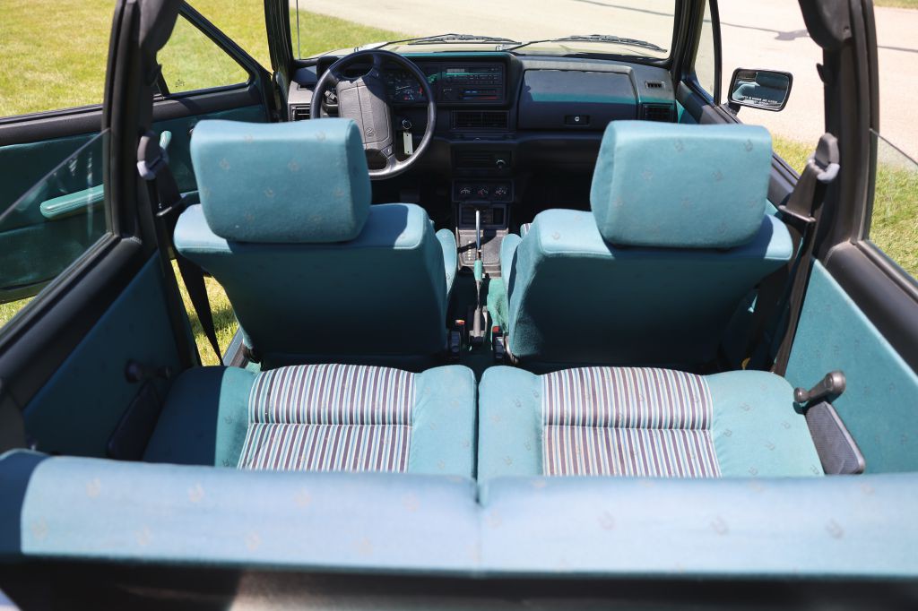 1991 Volkswagen Cabriolet Image 21
