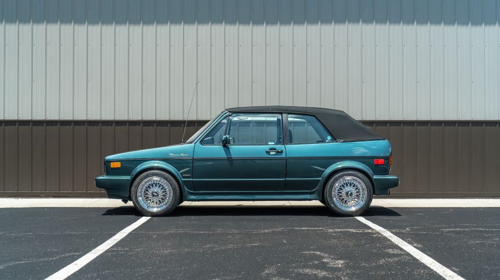 1991 Volkswagen Cabriolet Image 2
