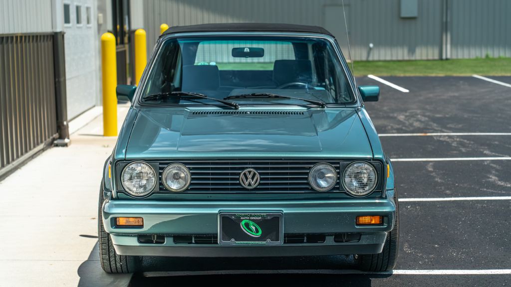1991 Volkswagen Cabriolet Image 3