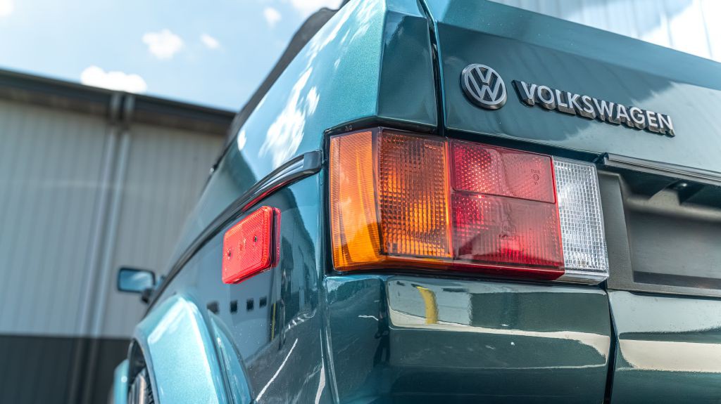 1991 Volkswagen Cabriolet Image 7