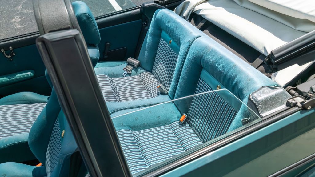 1991 Volkswagen Cabriolet Image 23