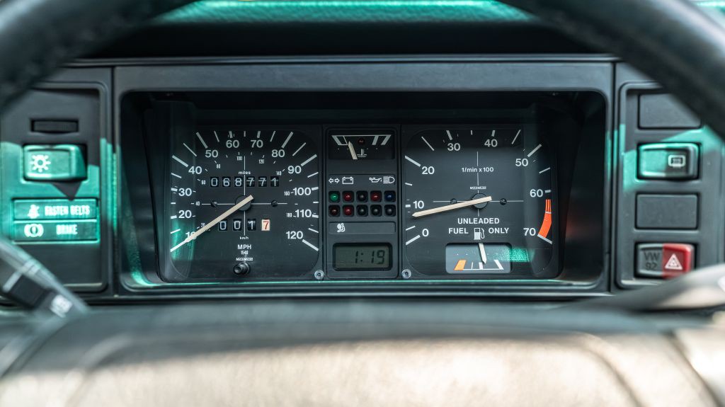 1991 Volkswagen Cabriolet Image 25