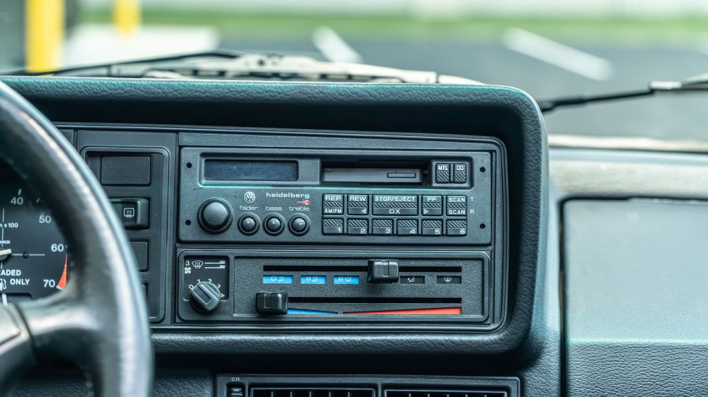 1991 Volkswagen Cabriolet Image 27