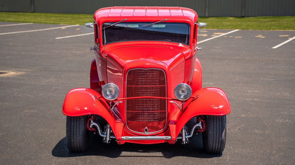 1932 Ford Custom Image 2