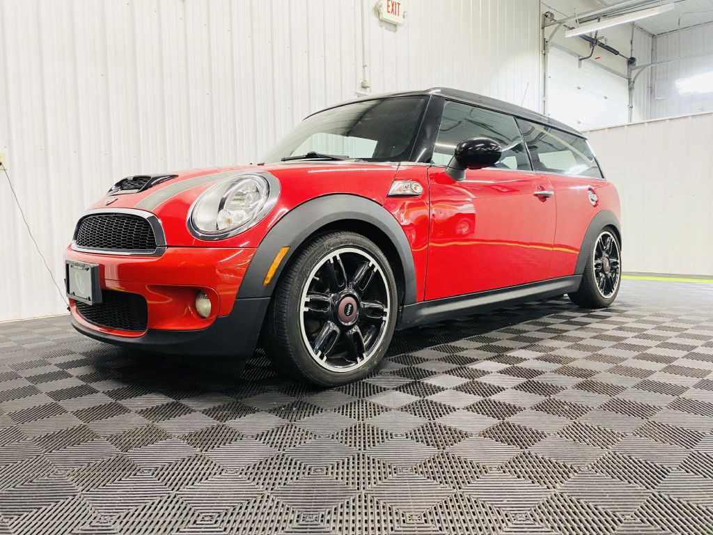2010 MINI Cooper Image 1
