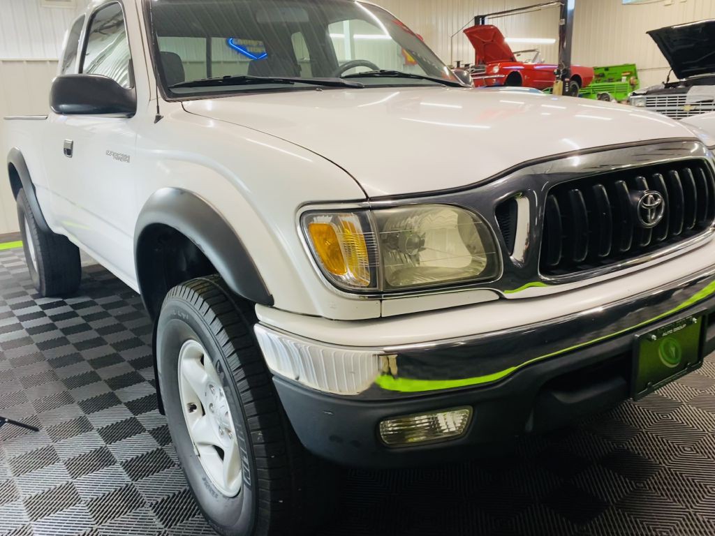 2001 Toyota Tacoma Image 6