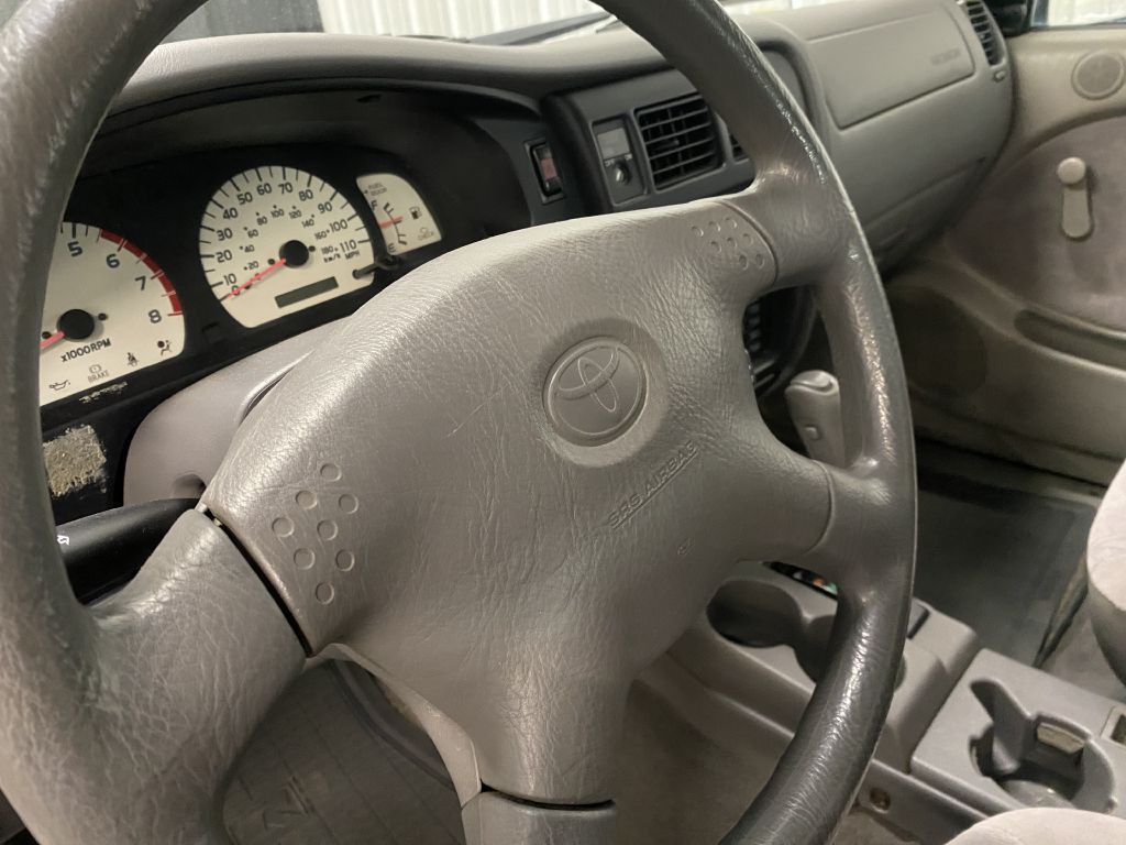2001 Toyota Tacoma Image 22