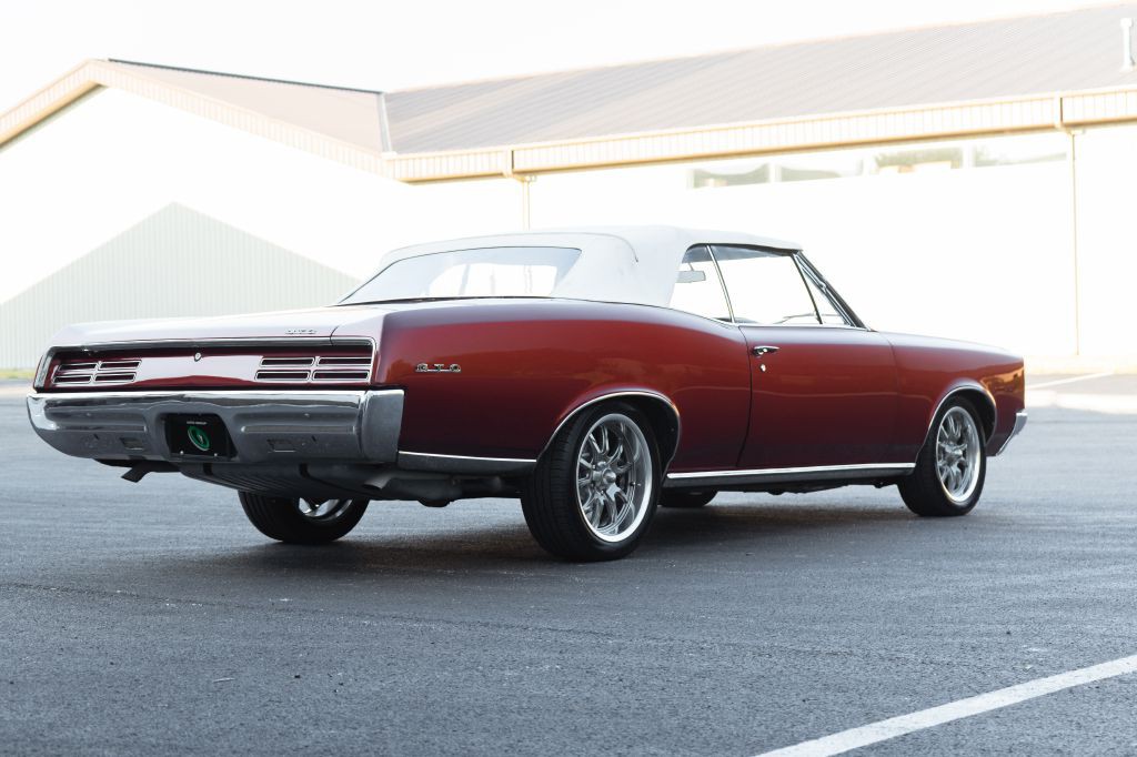 1967 Pontiac GTO Image 11