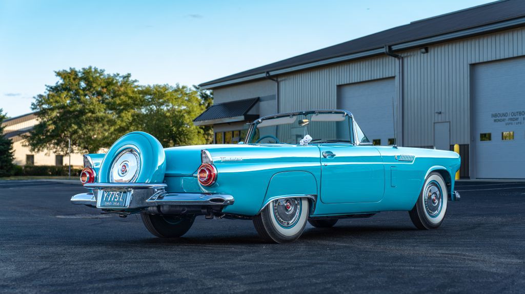 1956 Ford Thunderbird Image 5