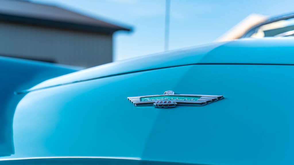 1956 Ford Thunderbird Image 9