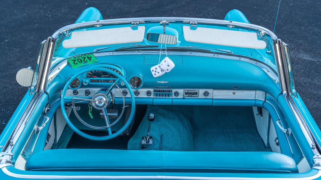 1956 Ford Thunderbird Image 11