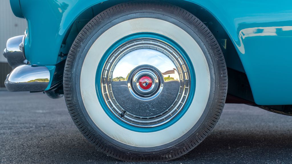 1956 Ford Thunderbird Image 15