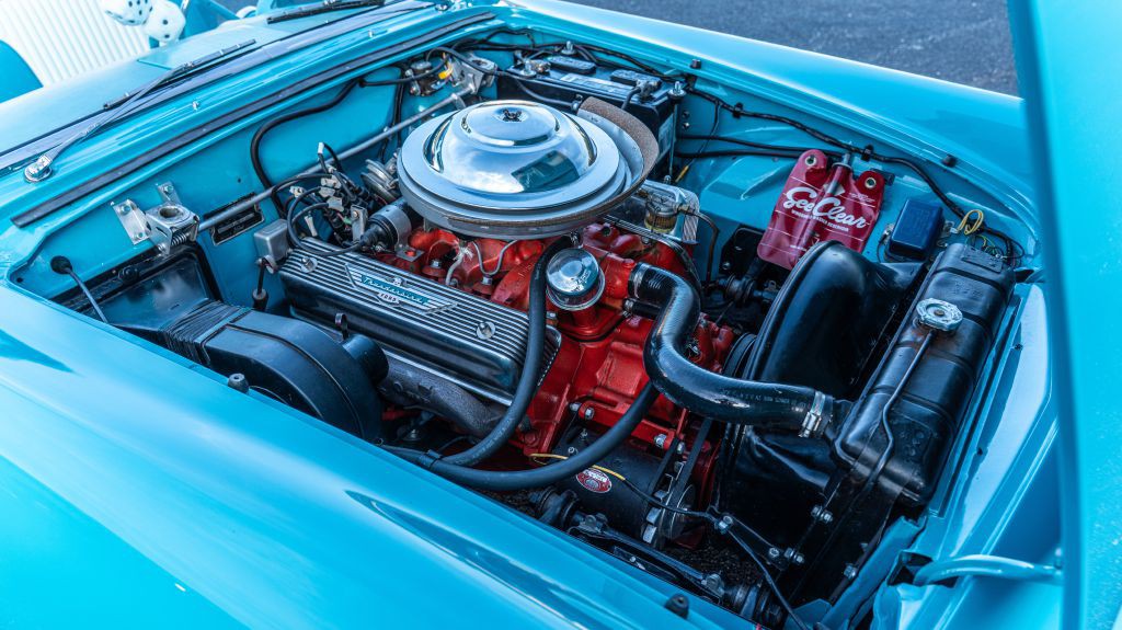 1956 Ford Thunderbird Image 22
