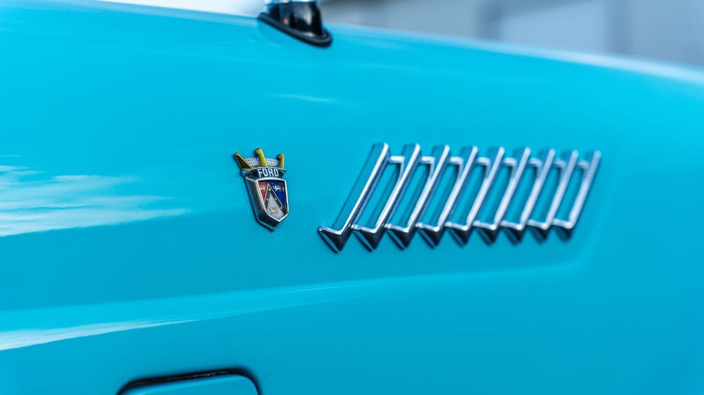 1956 Ford Thunderbird Image 25