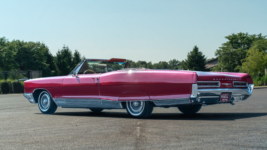 1966 Pontiac Bonneville Image 5