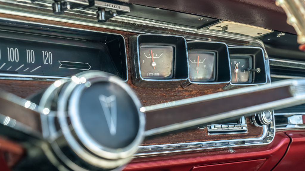 1966 Pontiac Bonneville Image 18