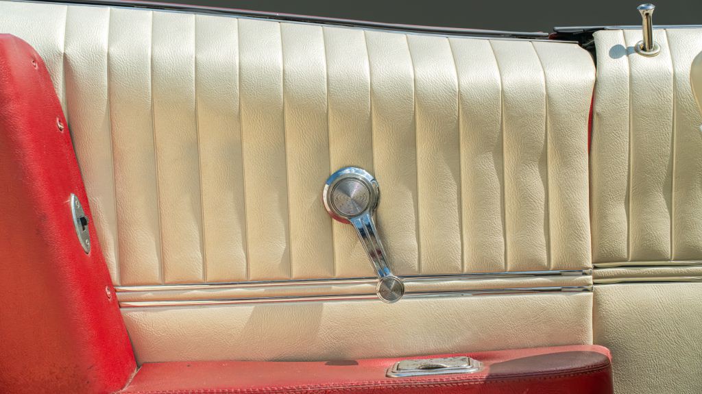 1966 Pontiac Bonneville Image 20