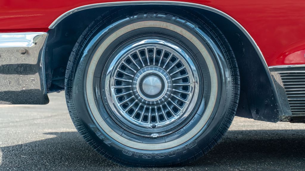 1966 Pontiac Bonneville Image 26