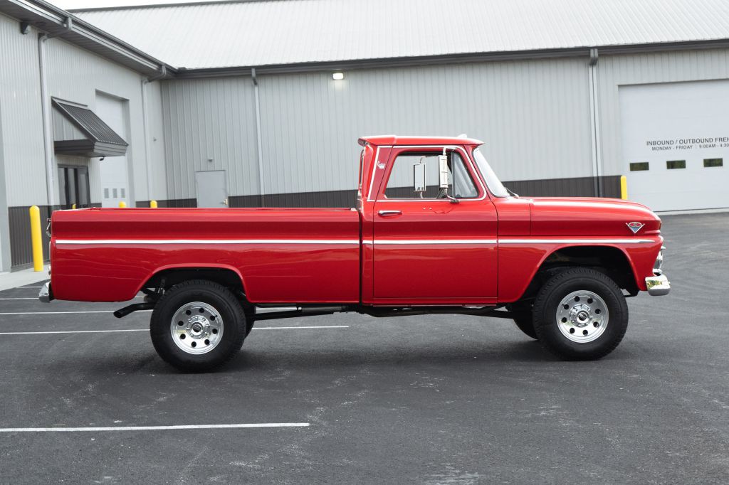 1966 GMC C/K 1500 Image 7