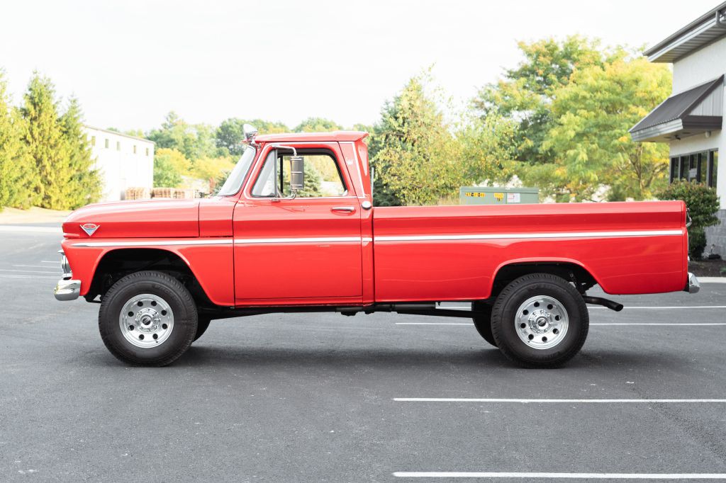1966 GMC C/K 1500 Image 12