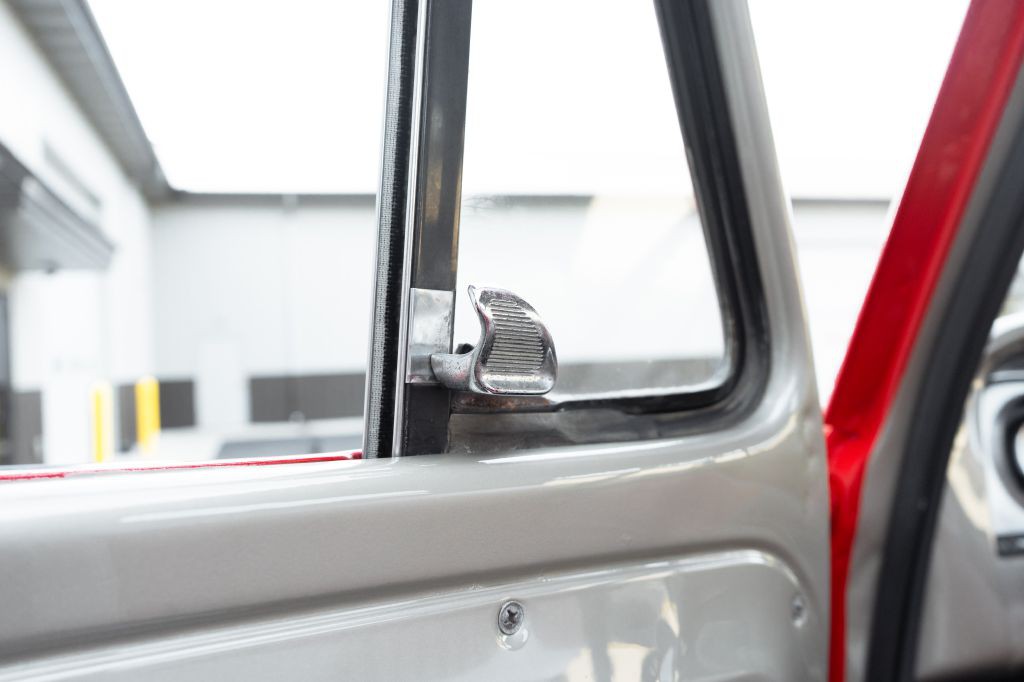 1966 GMC C/K 1500 Image 48
