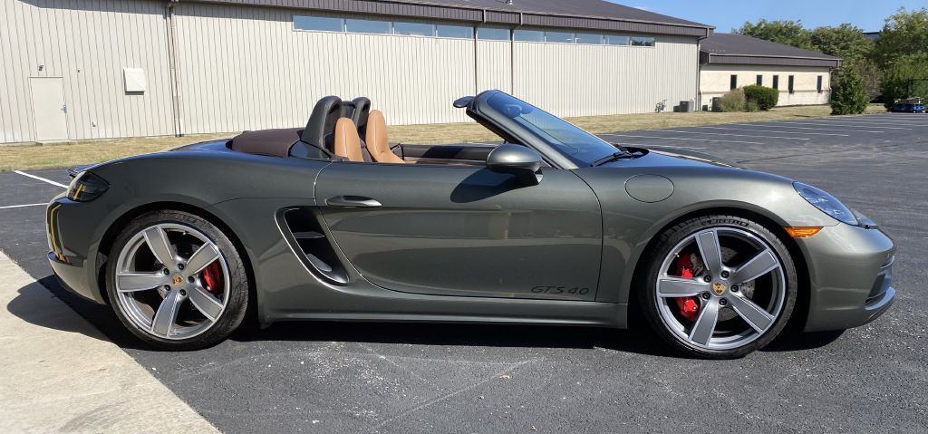 2022 Porsche Boxster Image 1