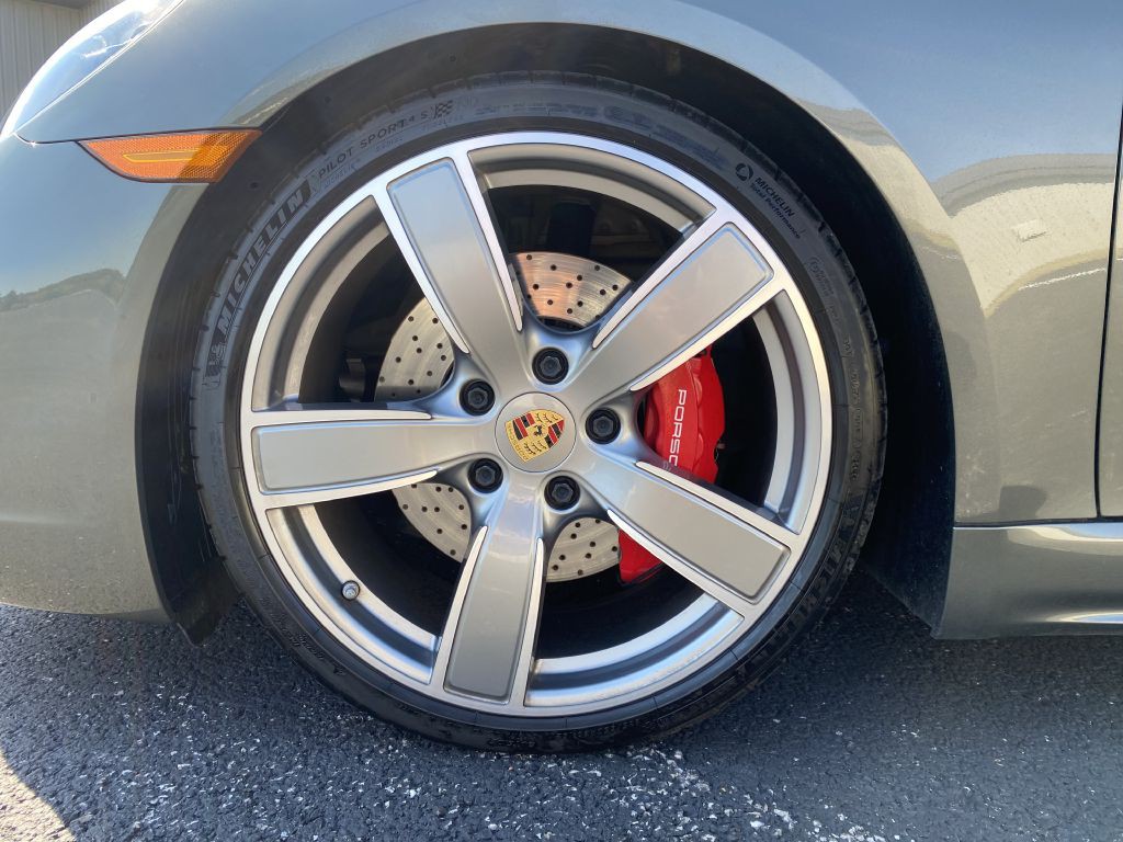 2022 Porsche Boxster Image 36