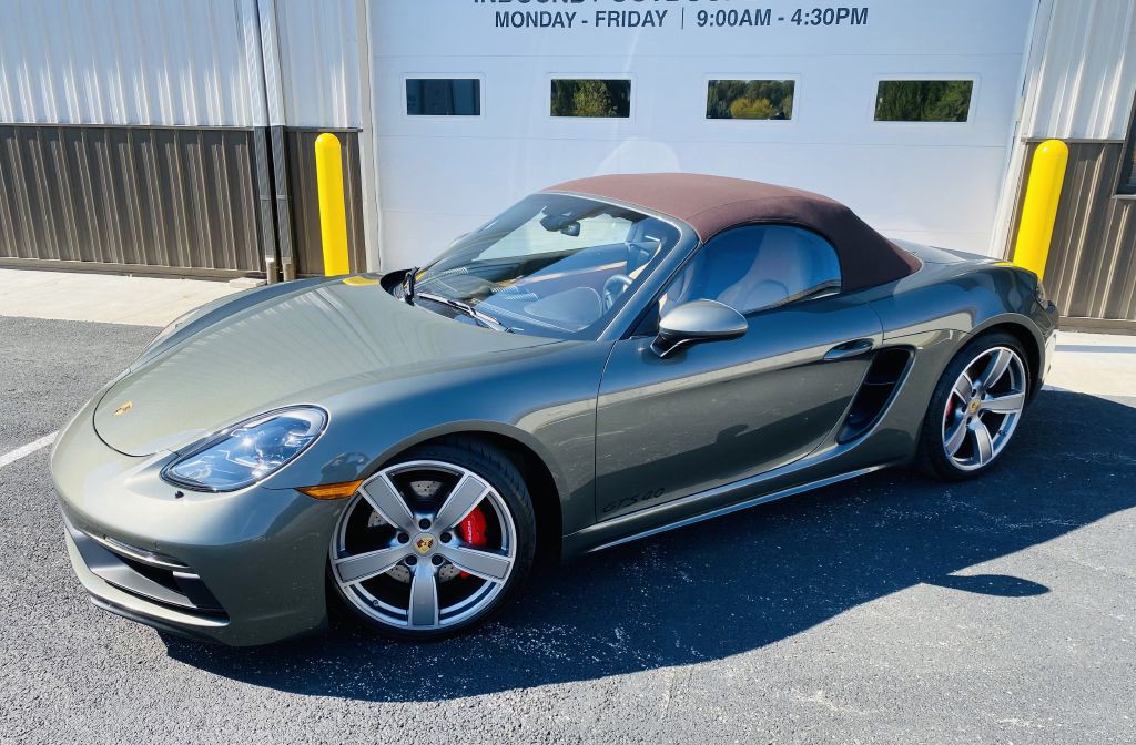 2022 Porsche Boxster Image 32