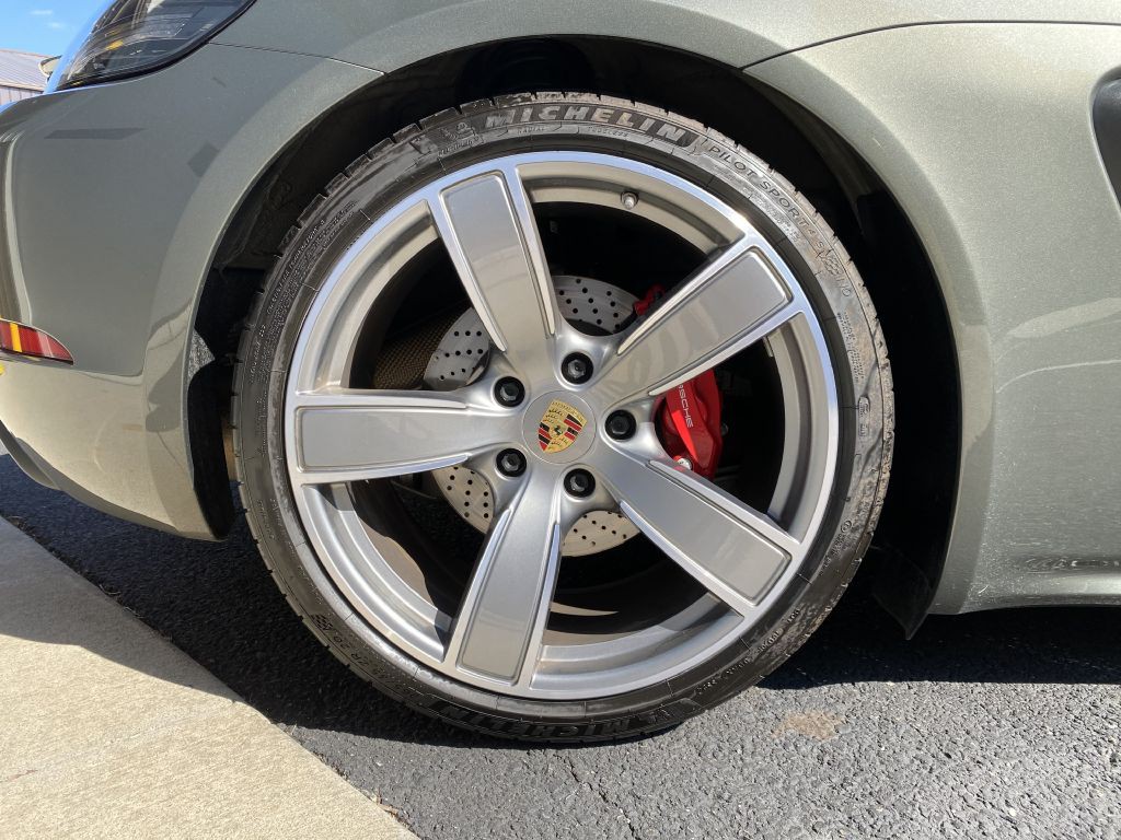 2022 Porsche Boxster Image 39