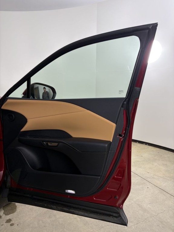 2025 Lexus RX Image 17