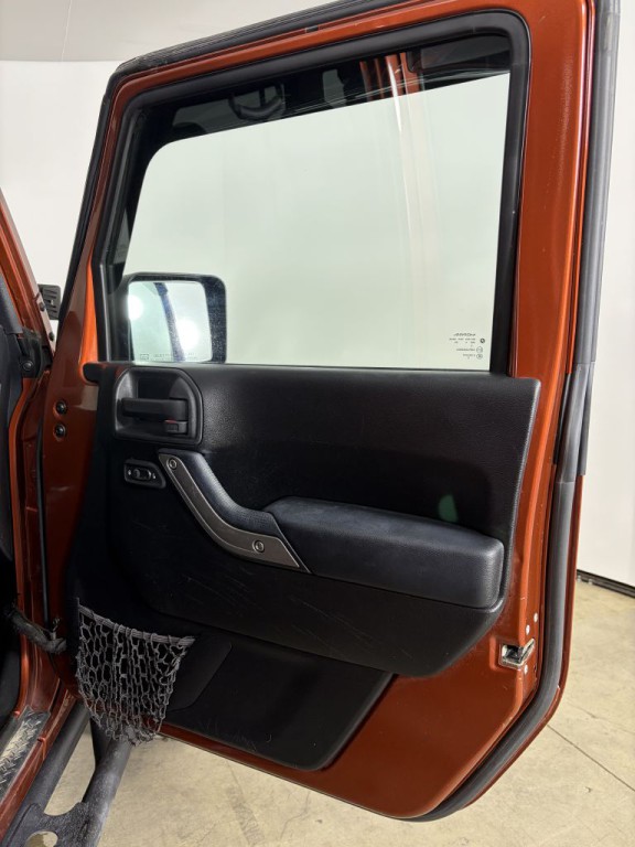 2014 Jeep Wrangler Unlimited Image 15